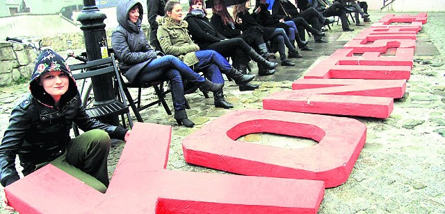 Podobnie jak rok temu, literkowa promocja zachęcała do udziału w festiwalu