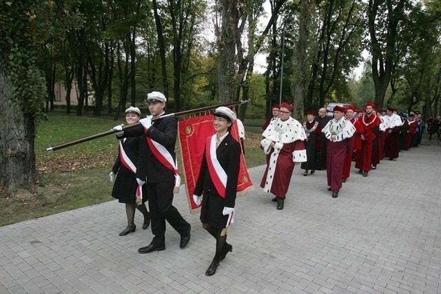 Orszak i wręczenie indeksów na inauguracji roku Uniwersytetu Śląskiego [ZDJĘCIA]