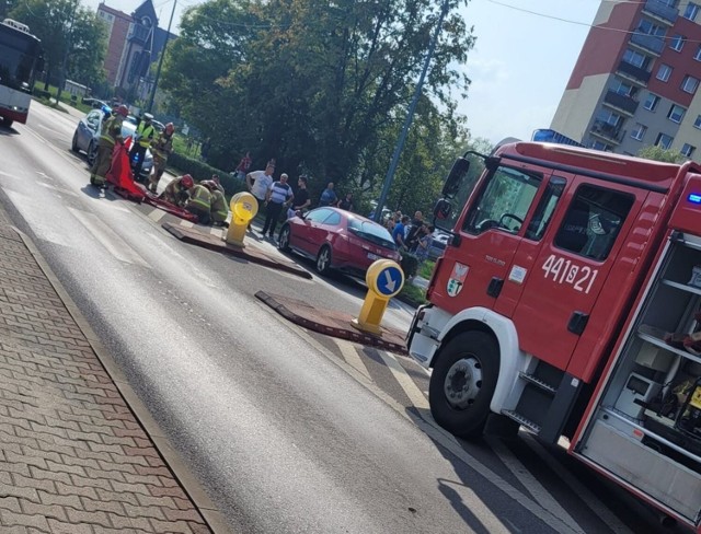 Kobieta została potrącona na przejściu dla pieszych w Dąbrowie Górniczej