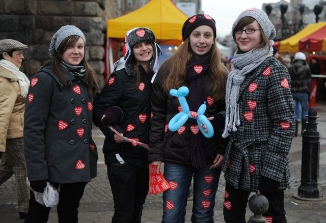 Poznański finał WOŚP od wielu lat odbywa się w Centrum Kultury Zamek i przed tym gmachem. To zdjęcie z 2011 roku