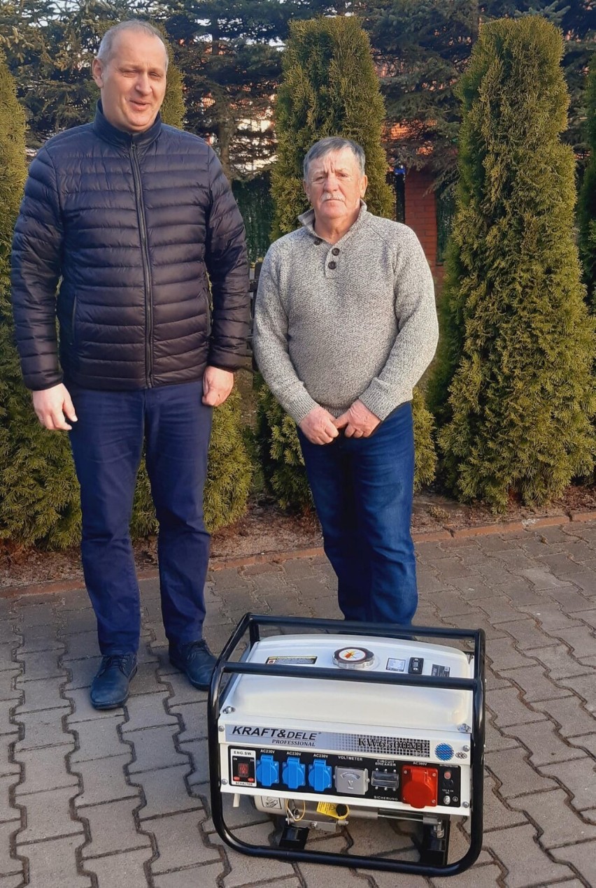 Wędkarze z nowodworskiego koła po akcji "Wędkarze z Ukrainą" zakupili agregat prądotwórczy