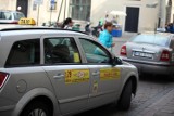 Taxi na wojnie: firma Caro przegrywa w sądach