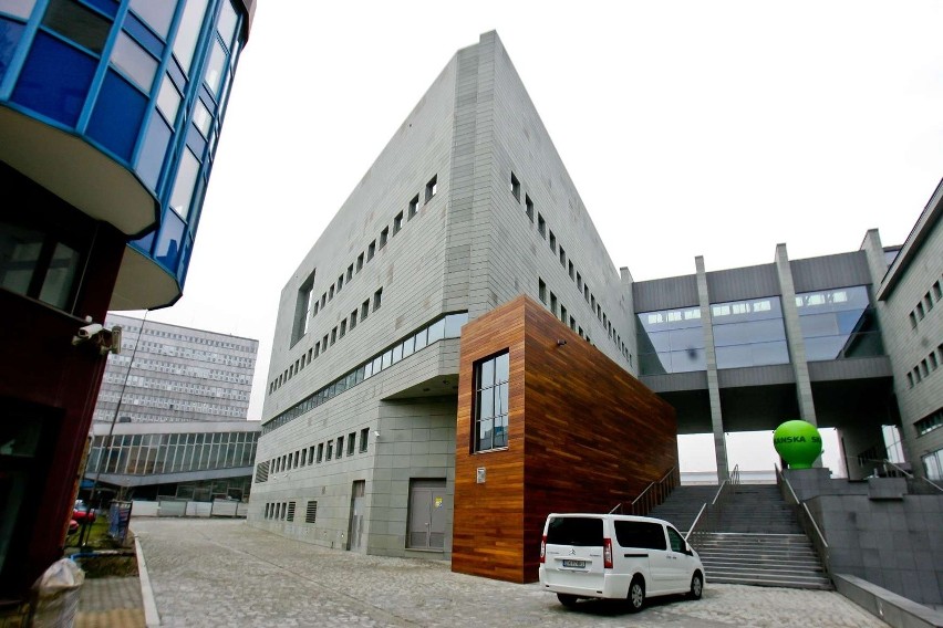 Biblioteka Uniwersytetu Wrocławskiego już gotowa (ZDJĘCIA)