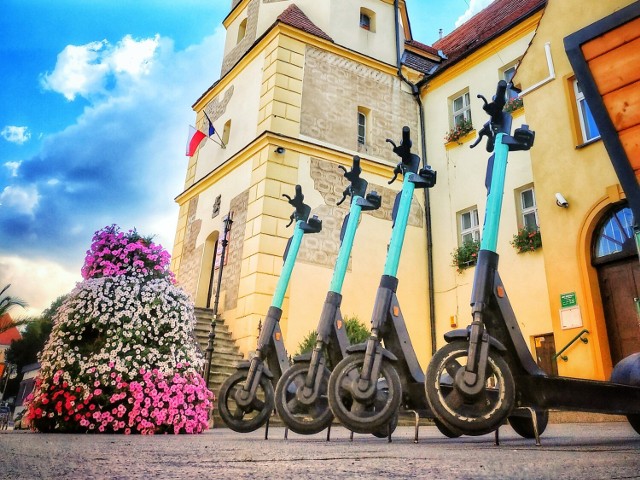 Mieszkańcy mogli korzystać z tych ekologicznych jednośladów od sierpnia,