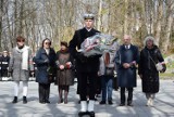 Obchody 83. rocznicy Zbrodni Katyńskiej w Gdyni. Co działo się podczas wydarzenia? Zobacz ZDJĘCIA
