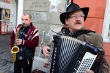 Poznań: Protest ulicznych grajków. Wsparli kolegę ukaranego przez straż miejską [ZDJĘCIA]