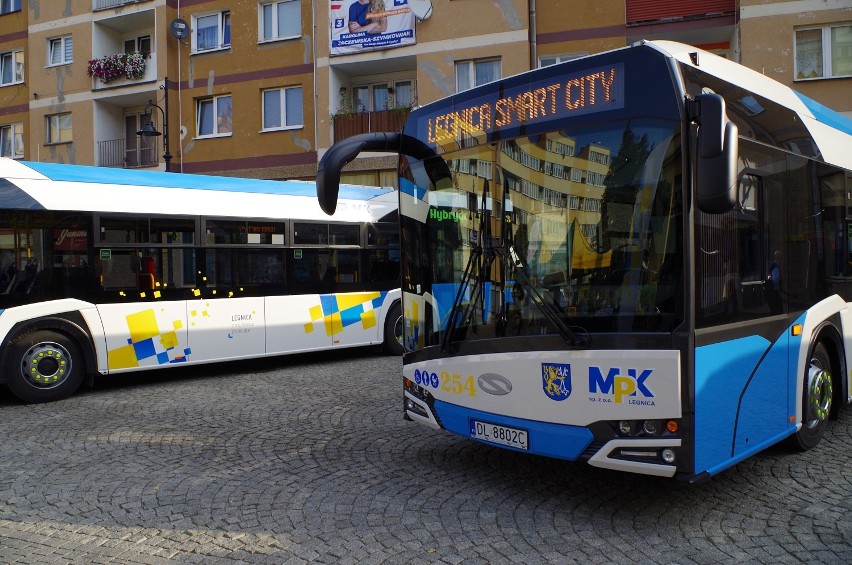 Nowe, hybrydowe autobusy w Legnicy! [ZDJĘCIA]