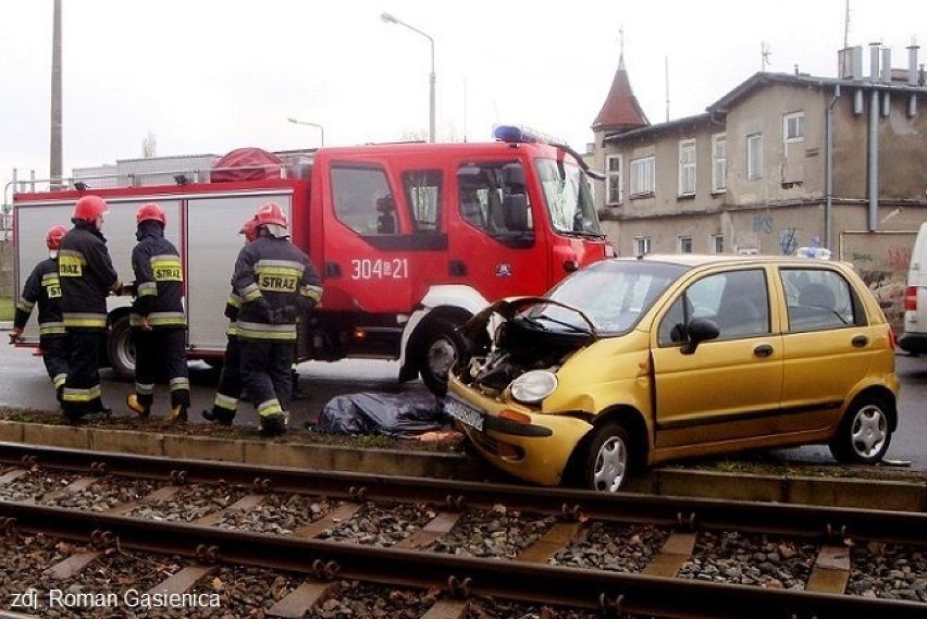 Gdańsk: Śmiertelny wypadek samochodowy. Winny 18-latek? [ZDJĘCIA]