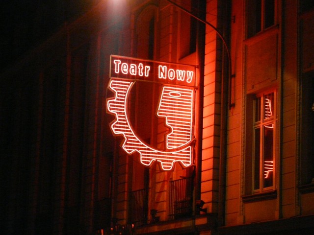 ZDiT chce, żeby Teatr Nowy zapłacił za swój neon