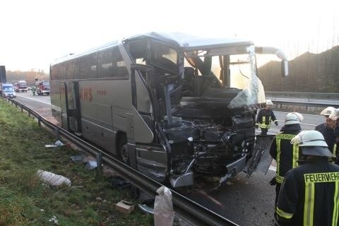 Wypadek polskiego autobusu Eurotrans na A2 w Niemczech [ZDJĘCIA]