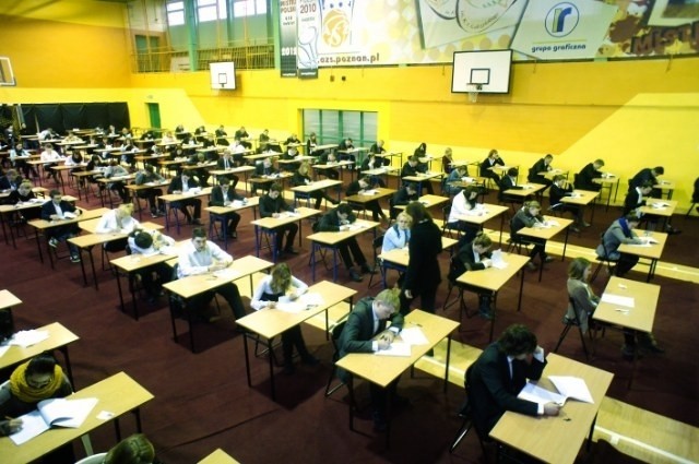 Matura 2013: 23 156 maturzystów w Łódzkiem zdawać będzie obowiązkowy test z języka polskiego.