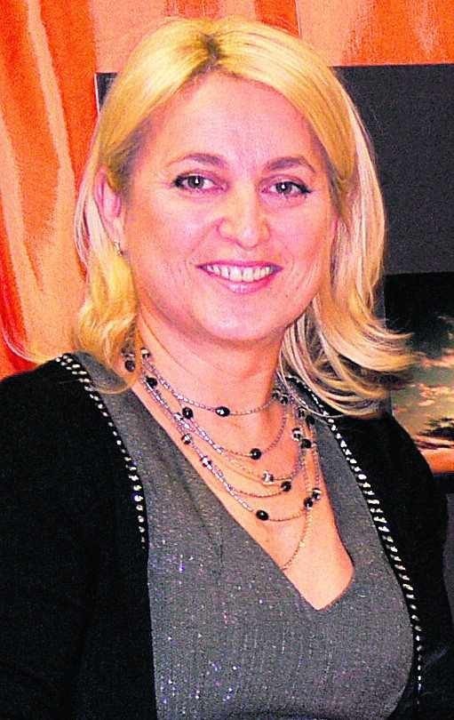 Teresa Szczepańska jest od 2005 r. dyrektorem Młodzieżowego...