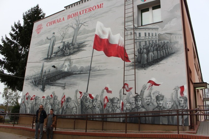 Powstańczy mural w Łeknie