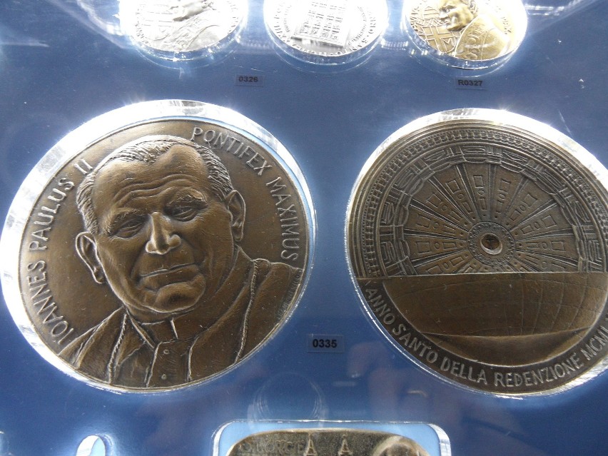 Największe na świecie muzeum monet i medali Jana Pawła II [ZDJĘCIA]