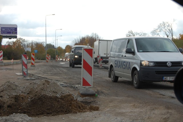 Prace na skrzyżowaniu ulic Grunwaldzkiej i Przemysłowej powodują gigantyczne korki