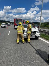 Zderzenie dwóch samochodów na autostradzie A4 w kierunku Rzeszowa 