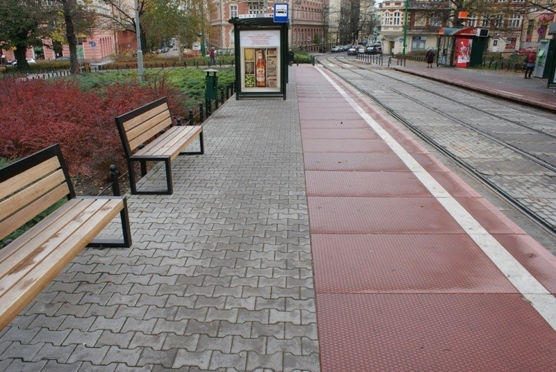 2 listopada w Poznaniu - pustki na ulicach i w tramwajach
