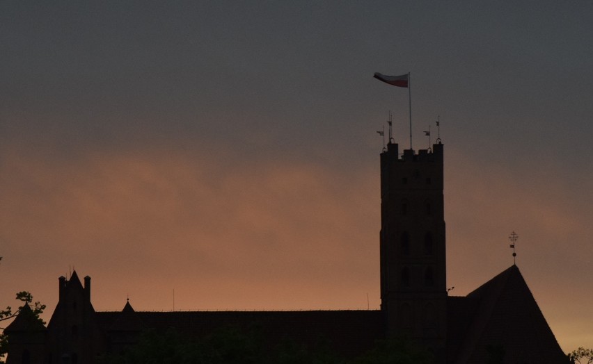 Malbork w obiektywie. Zobacz zachód słońca nad Kałdowem 30.05.2020