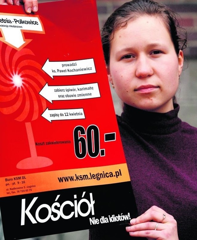 Krystyna Polanowska pokazała nam plakat, zanim biskup wstrzymał kolportaż w kościołach