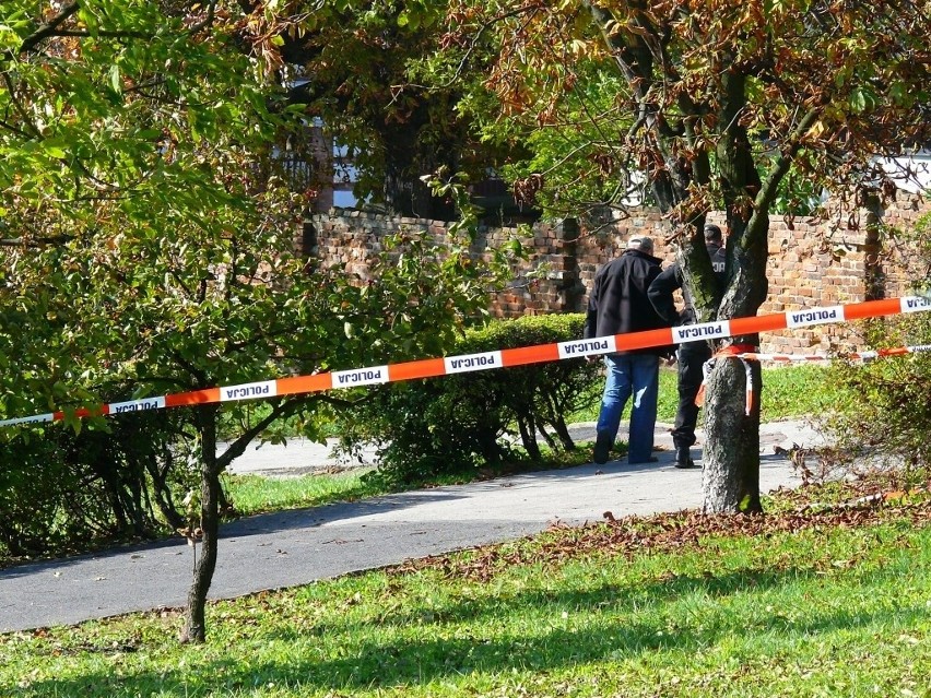 Chełm: Przechodnie znaleźli płonące zwłoki (aktualizacja)