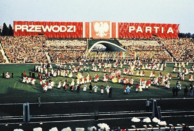 W latach 70. i 80. na stadionie, oprócz spotkań piłkarskich, odbywały się także dożynki regionalne i ogólnopolskie