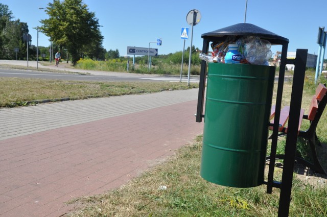 W samym Szczecinku "manko" w deklaracjach śmieciowych sięga kilku tysięcy osób. W innych gminach jest podobnie