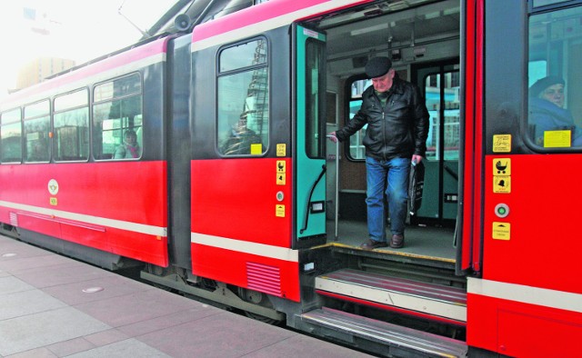 Wydawało się, że te tramwaje są wygodne, a wejścia dość niskie, ale Czytelnicy są innego zdania