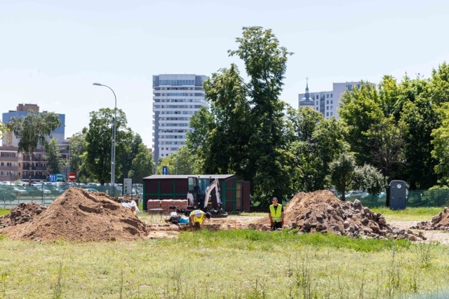 04-06-2019 bialystok rynek sienny przebudowa prace ziemne fot. wojciech wojtkielewicz/kurier poranny/gazeta wspolczesna/polskapress