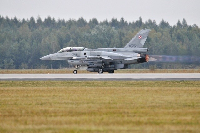 Do sądu trafi wniosek o zakaz startów i lądowań samolotów F-16 na Krzesinach
