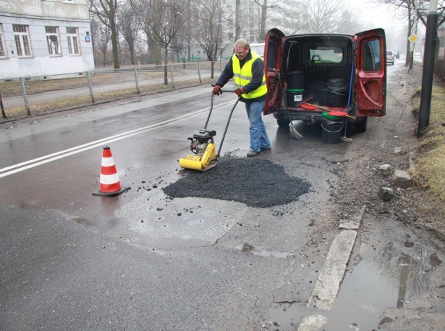 Przetrag na łatanie dziur w Łodzi może odbyć się jesienią