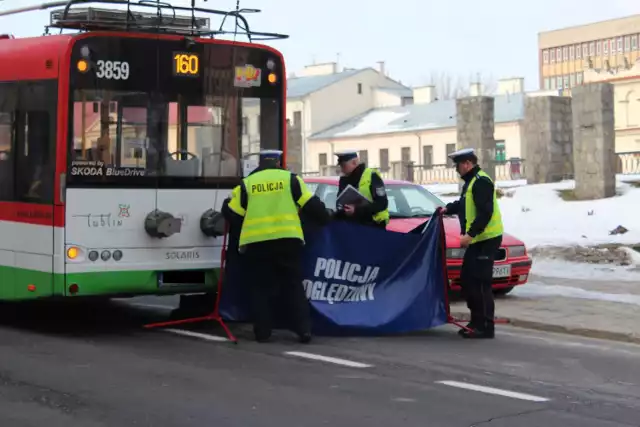 Śmiertelny wypadek na ul. Lubartowskiej: 13-latek wpadł pod trolejbus
