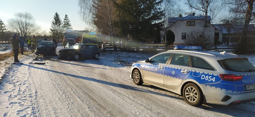 Pożar pustostanu, zderzenie czołowe i wypadek. To wybrane...