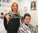 Fryzjer Chrzanów: obetnij włosy, pomóż chorym na raka