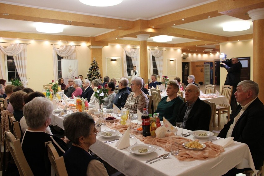 Nasz Patronat. Spotkanie Noworoczne Seniorów w Kańczudze z wiceminister Rodziny i Polityki Społecznej - Anną Schmidt [ZDJĘCA]