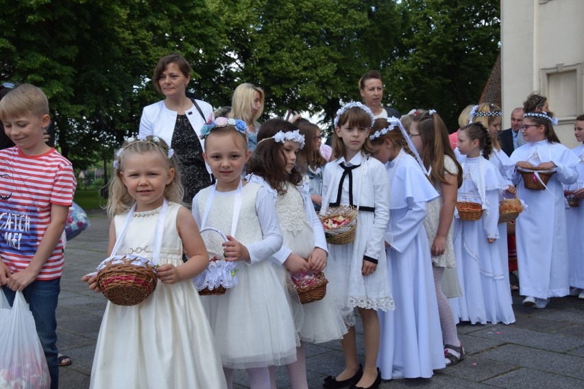 Gniezno: Procesja Bożego Ciała [FOTO]