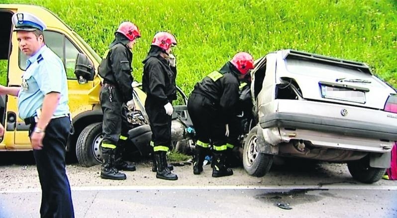 W wyniku zderzenia zmarła 43-letnia kobieta z Brzegów