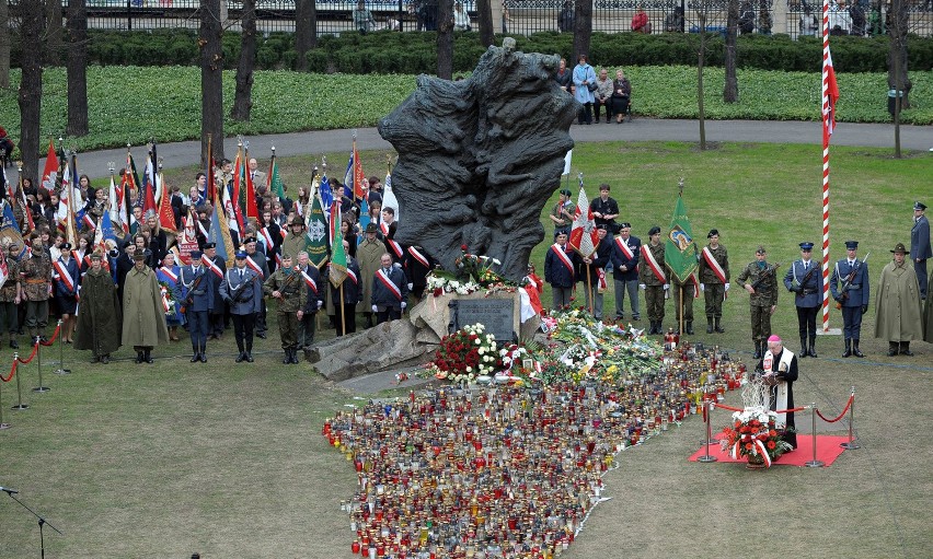 Poznań: Uczcili pamięć zamordowanych. Zobacz zdjęcia