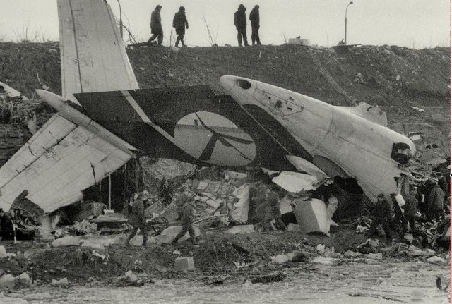 Ił 62 &#8222;Mikołaj Kopernik&#8221; spadł w pobliżu Okęcia  14 marca, około godziny 11.15. Zginęli wszyscy pasażerowie i cała załoga