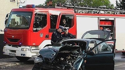 Rybnik: Tragiczny wypadek na Górnośląskiej. Nie żyje kierowca lanosa [WIDEO]