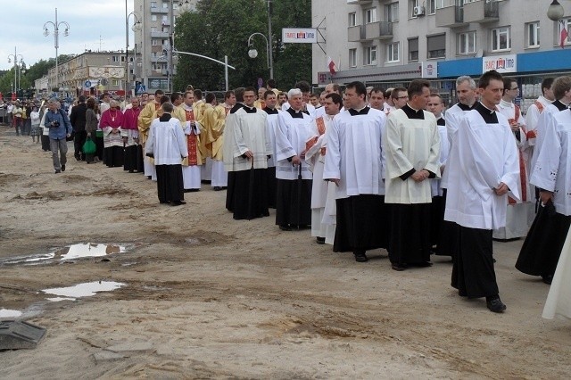 Boże Ciało w Częstochowie: Procesja przeszła Aleją NMP [ZDJĘCIA]