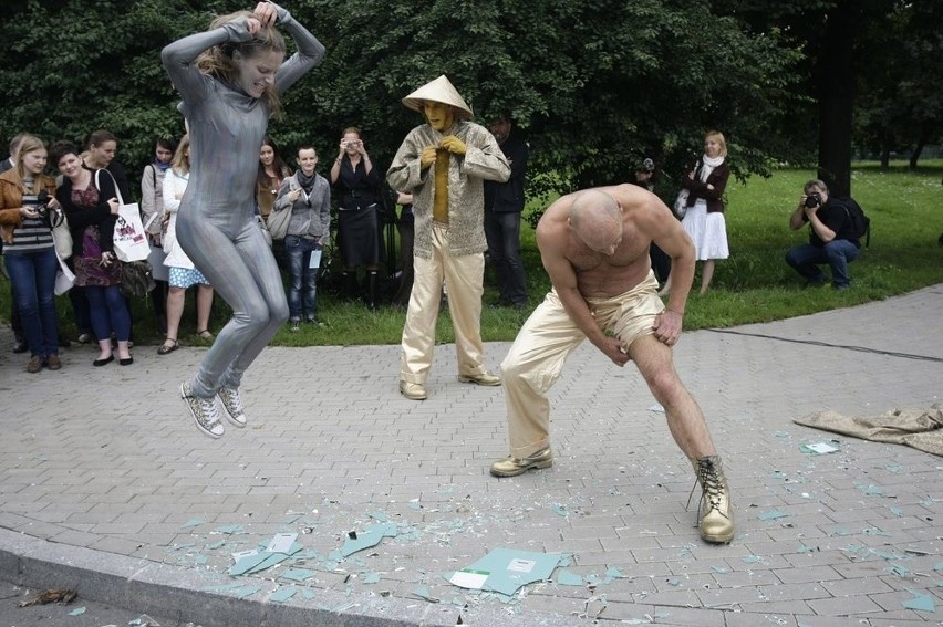 Festiwal Szekspirowski 2011 w Gdańsku: Happening przed rozpoczęciem budowy teatru (ZDJĘCIA)