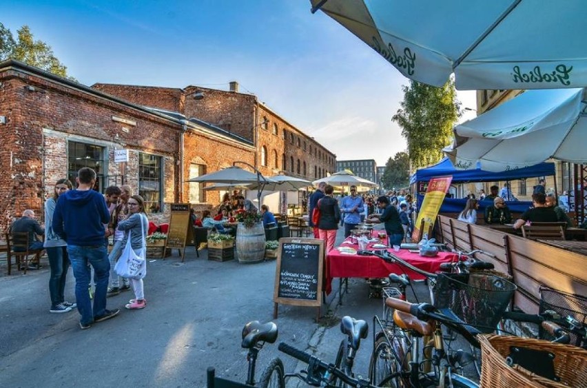 Przy Piotrkowskiej 217 po raz kolejny zaparkują food trucki....