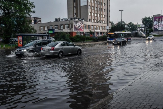 Skutki burzy w Bydgoszczy na początku lipca.