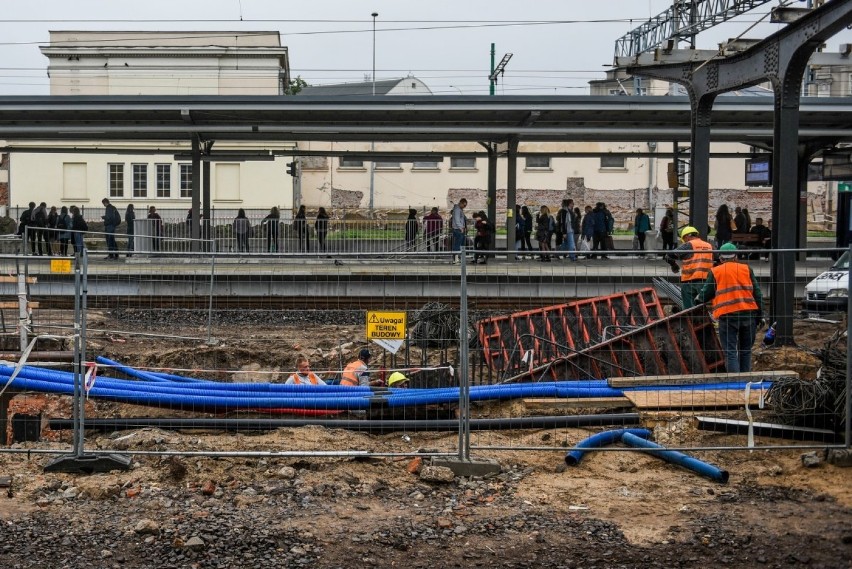 Remont peronu 5 na dworcu PKP Poznań