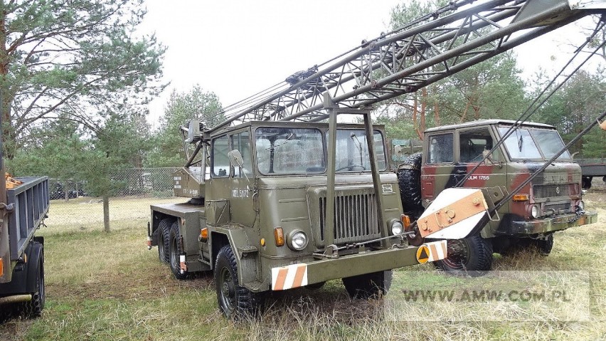 Żuraw ŻSH-6S na samochodzie STAR 660 M2 (udźwig 6,3 t)

Lata...
