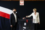 Wybory 2020. Prezydent Andrzej Duda z żoną głosował w Krakowie [ZDJĘCIA]