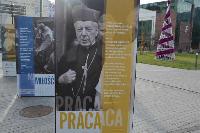 Opole. Wystawa o Janie Pawle II i kardynale Wyszyńskim
