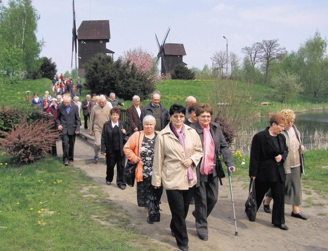 Seniorzy zwiedzili urokliwe miejsca