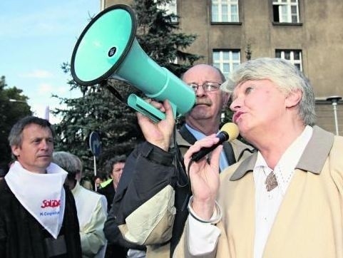Posłanka Krystyna Łybacka asystowała związkowcom HCP podczas ich protestu 5 listopada