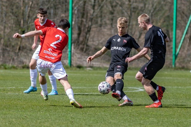 14.04.2022, Myślenice: mecz CLJ U-18 Wisła Kraków - Cracovia (3:0)